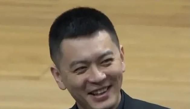 不过，他也不好直接开口夸赞苏守德，于是便有些感慨的说道：哎。